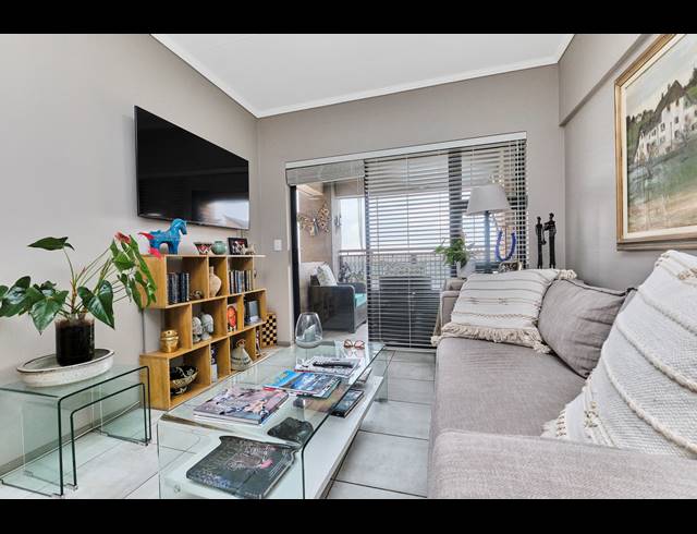 2 BEDROOM APARTMENT FOR SALE IN NORTHGATE